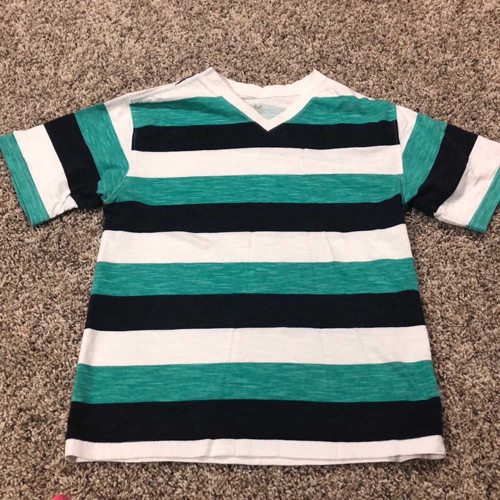 Boys shirt, short sleeve.
